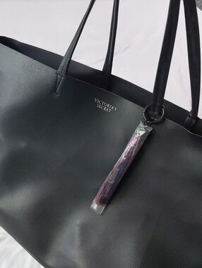 Victoria's Secret 2016 Black Friday Limited Edition Tote Bag With Bag Charm